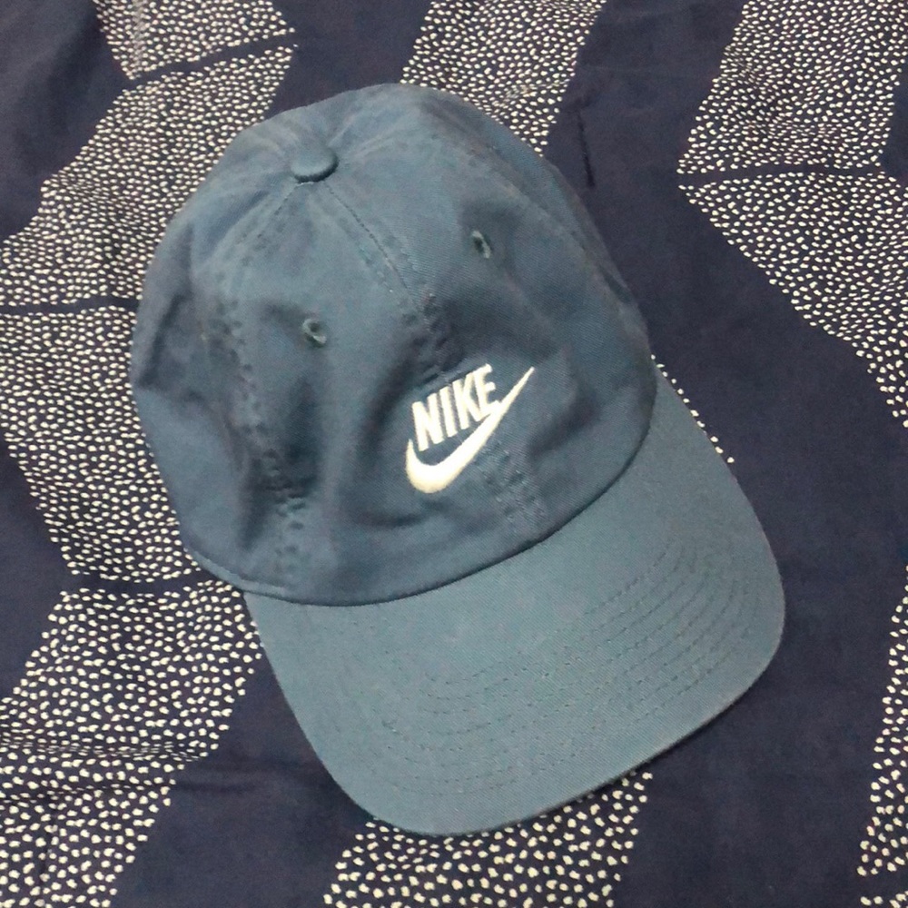 Nike Blue Cap - Picture 2 of 5